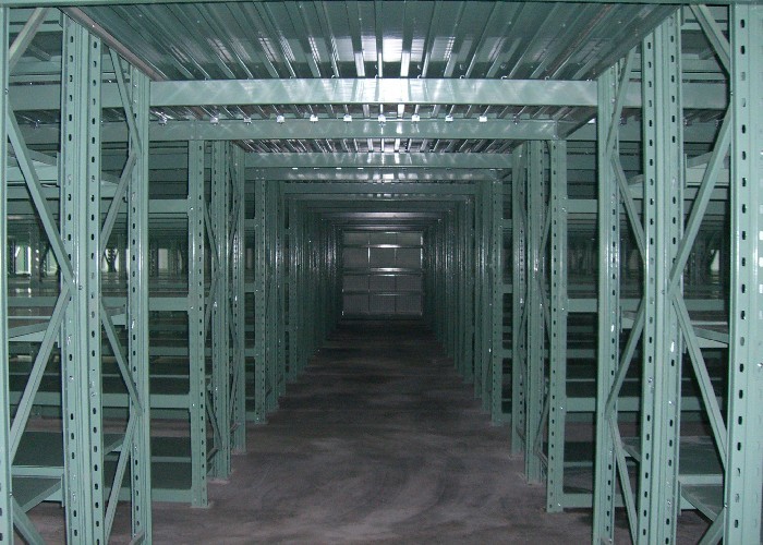 多水平な金属の貯蔵は棚に置いたり/中型の義務の中二階パレット ラッキング